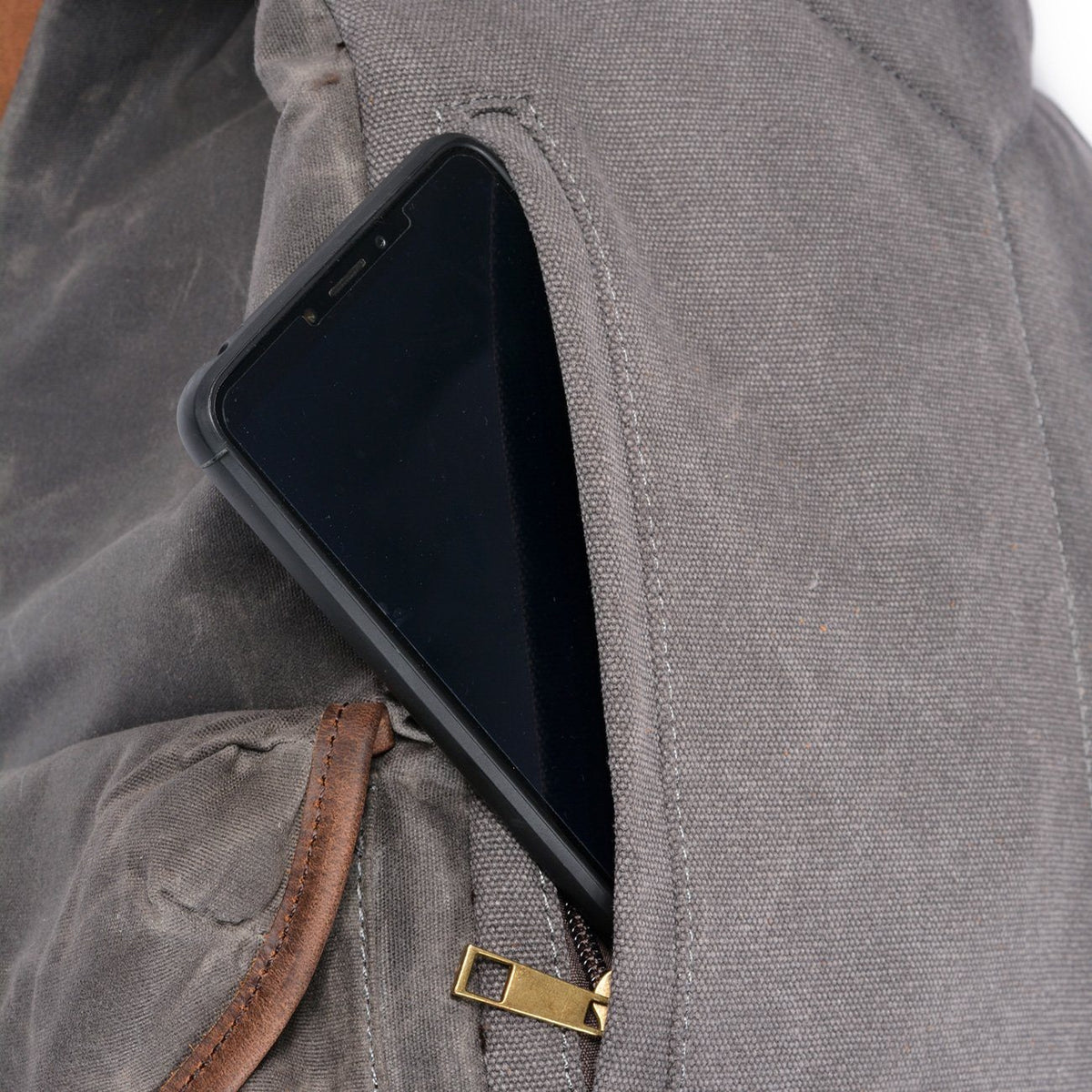 Vintage Canvas Leather Rucksack 23L | HARROGATE